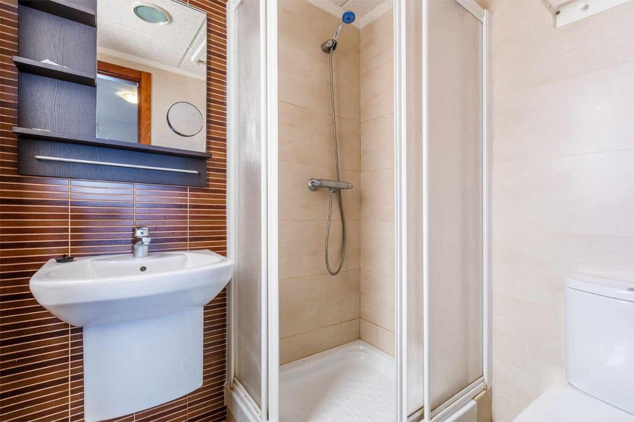 A&N Seaport 2A Apartment Caleta De Velez Luaran gambar